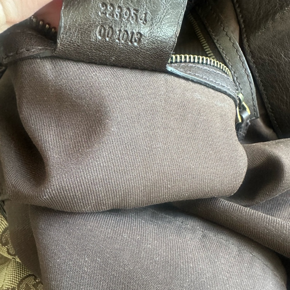 authentic Gucci hand bag - Picture 6 of 8